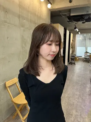 ミディアム カラー SALT WATER所属・🫐 𝐌𝐚𝐨 🫐似合わせcutのヘアスタイル