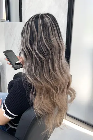 ロング カラー ミルボンAujua認定サロン Ria OSAKA 梅田所属・メンズ、エクステ特化 Ryuのヘアスタイル