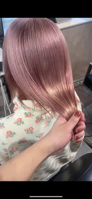 カラー Seleneコウキ ブリーチ/ハイトーンのヘアスタイル