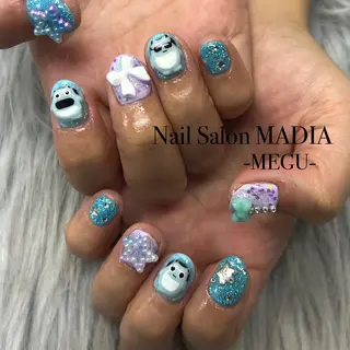 ネイル MADIA藤沢所属・MADIA MEGUのネイルデザイン