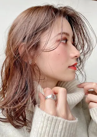 ロング カラー パーマ 公式 Ease by amble luxeのヘアスタイル
