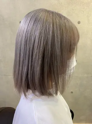 ミディアム カットモデル/ 吉本　彩夏のヘアスタイル