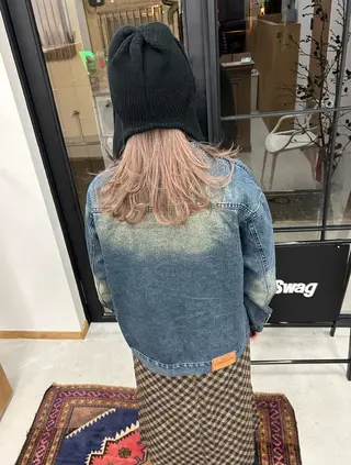 セミロング カラー パーマ ヘアアレンジ 髪と音処　マトぺ所属・デザインカラー/ボブ ブリーチカラー/ユリのヘアスタイル