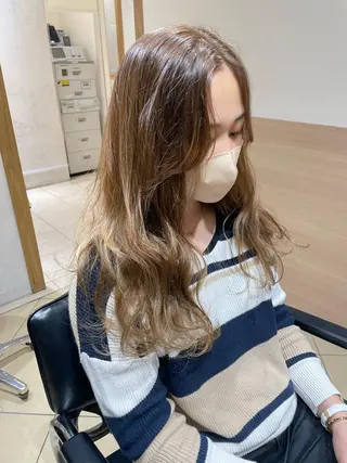 セミロング GO TODAY SHAiRE SALON所属・天野 瑠真のヘアスタイル