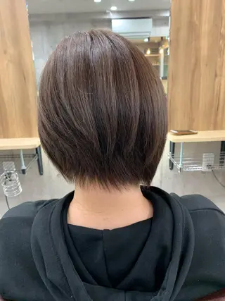 ショート カラー hair salon mementoのヘアスタイル