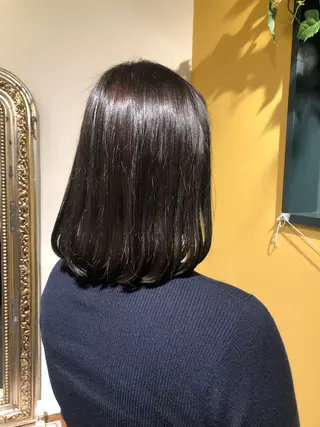 ミディアム カラー 中澤りさ🐿 寒色系カラー🫧のヘアスタイル