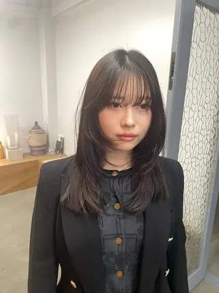 ミディアム 大山 偲南のヘアスタイル