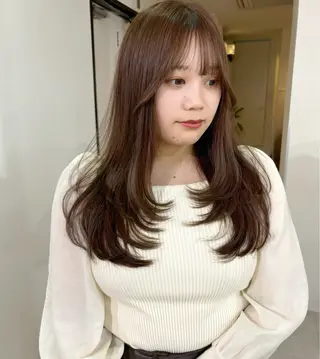 ロング カラー mizuki/ピンク ベージュ.レイヤーのヘアスタイル