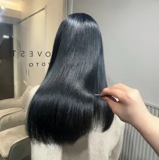 ミディアム LOVEST クロサカ ユウナのヘアスタイル