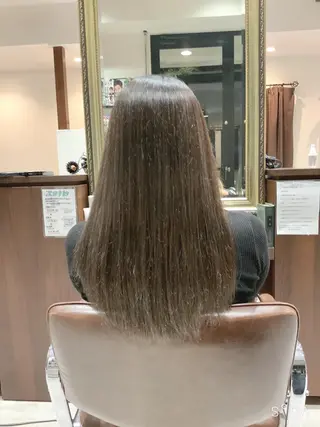 セミロング カラー パーマ 🌿ストレート🌿 髪質改善☘️シュウヤのヘアスタイル