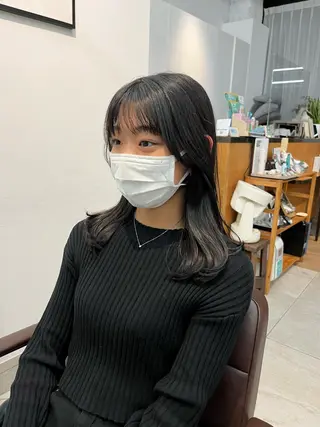 セミロング brisa所属・迎 凪紗のヘアスタイル