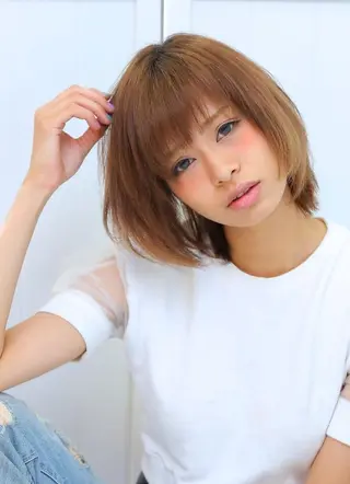 ショート ココバイファニック 関内のヘアスタイル