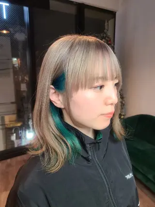 ミディアム カラー yolo.所属・夜特化型ヘアサロン 𓃱yolo.タナベのヘアスタイル