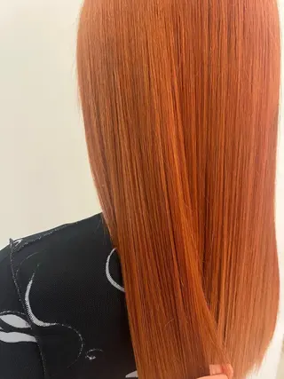 カラー 櫻井 莉子のヘアスタイル