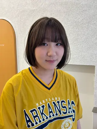 ショート カラー 🧸ミルクティー／ ぷつっとボブ/ミクのヘアスタイル