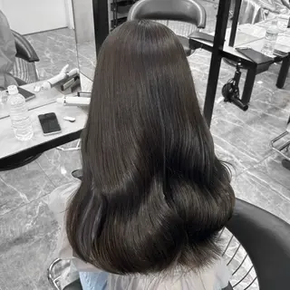 カラー 𝘠𝘶𝘪 / 透明感カラーのヘアスタイル