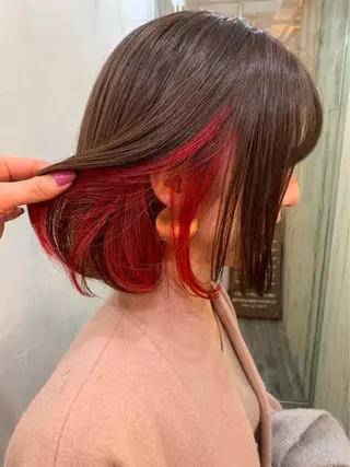 ショート カラー クオーレ hairのヘアスタイル