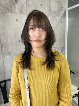 セミロング カラー 錦 茉李のヘアスタイル