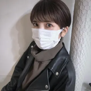 ショート カラー 山本 芳喜のヘアスタイル