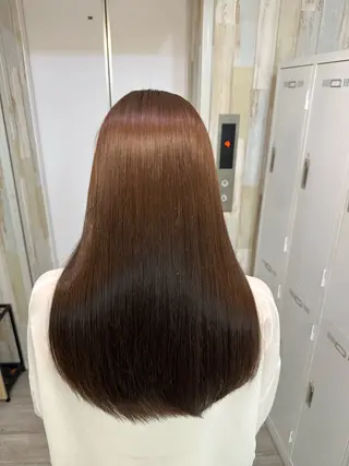 ロング KEIGO/ ブリーチ、矯正特化のヘアスタイル