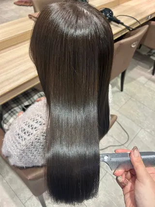 ロング 🫧ྀི髪質改善 🫧ྀི井上華のヘアスタイル