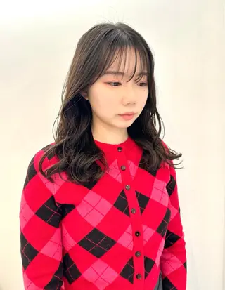 ロング パーマ コテ巻き風パーマ/ キミシマカイトのヘアスタイル