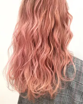 ロング カラー 佐々木 好乃のヘアスタイル