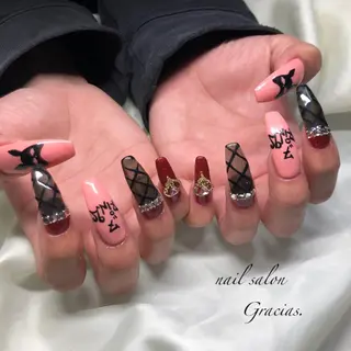 ネイル Gracias. rieのネイルデザイン