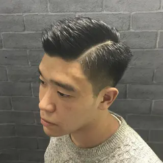 ショート BARBERSHOP 秋葉原所属・澤 谷のヘアスタイル