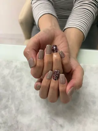 ネイル Bianca関内 USUI🐢のネイルデザイン