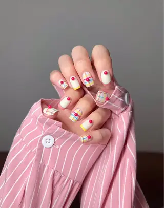 カラー Anna Nailのネイルデザイン