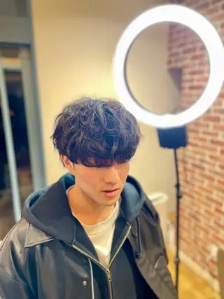 パーマ メンズ 尾長谷 拓海のヘアスタイル