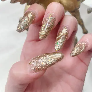 ネイル 柘植 祐子のネイルデザイン