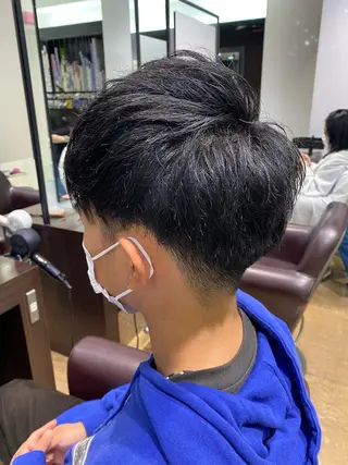 ショート メンズ 酸スト/フェザー パーマ/三谷海斗のヘアスタイル