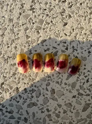 ネイル une／YUKINA 🫧大人nuanceのネイルデザイン