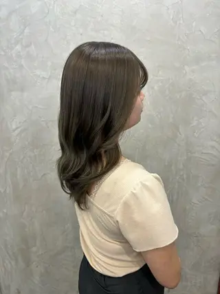 カラー fudge所属・MaisonHALU 松浦光咲のヘアスタイル