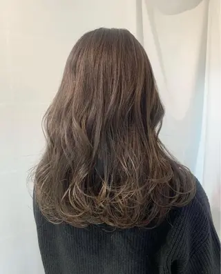 セミロング カラー パーマ ヘアアレンジ マツエク・マツパ まろやかベージュ/ 大上なおみのヘアスタイル