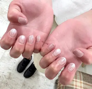 ネイル マハロネイルサロン横浜店所属・吉田 里菜のネイルデザイン