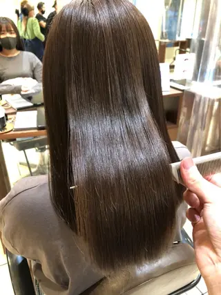 ロング 髪質改善/艶髪 ミトモリシュウトのヘアスタイル