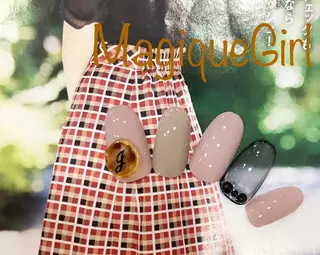 ネイル Magique Girlのネイルデザイン