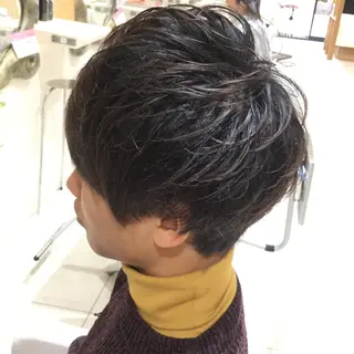 ショート パーマ メンズ 松吉 純平のヘアスタイル