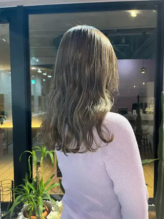 セミロング カラー 艶感透明感カラー🤍 hinaのヘアスタイル