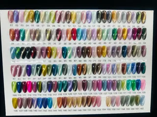 ネイル ongles chic所属・YU MIのネイルデザイン