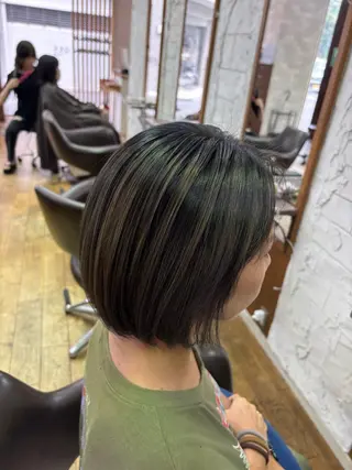 ミディアム rise/艶カラー/ レイヤーのヘアスタイル