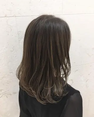 セミロング カラー 斉藤 貴也のヘアスタイル