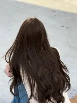 セミロング カラー ブリーチなし🤍透明 感カラー🤍しゅうじのヘアスタイル