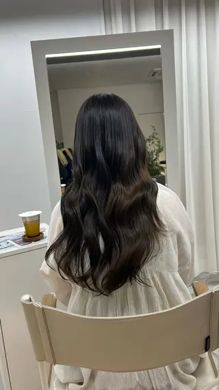 ロング カラー ハイトーン/艶髪/ 暗髪/韓国/sanaのヘアスタイル