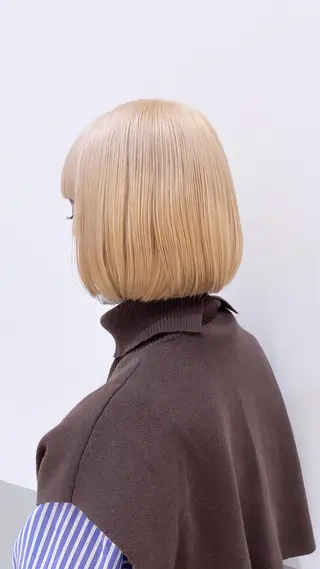 ショート カラー 乾かしただけで艶髪✨ 縮毛矯正天王寺はやとのヘアスタイル