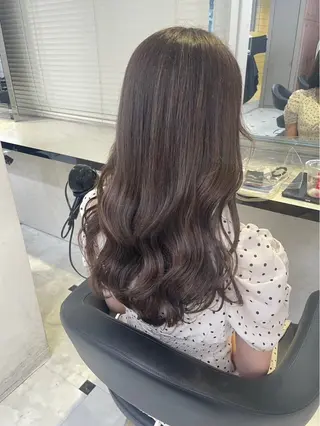ロング カラー 韓国風🤍グレ ージュ🤍たくみのヘアスタイル