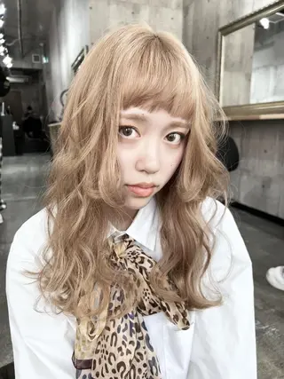 セミロング サニーサイド大名 ダブルカラー髪質改善のヘアスタイル